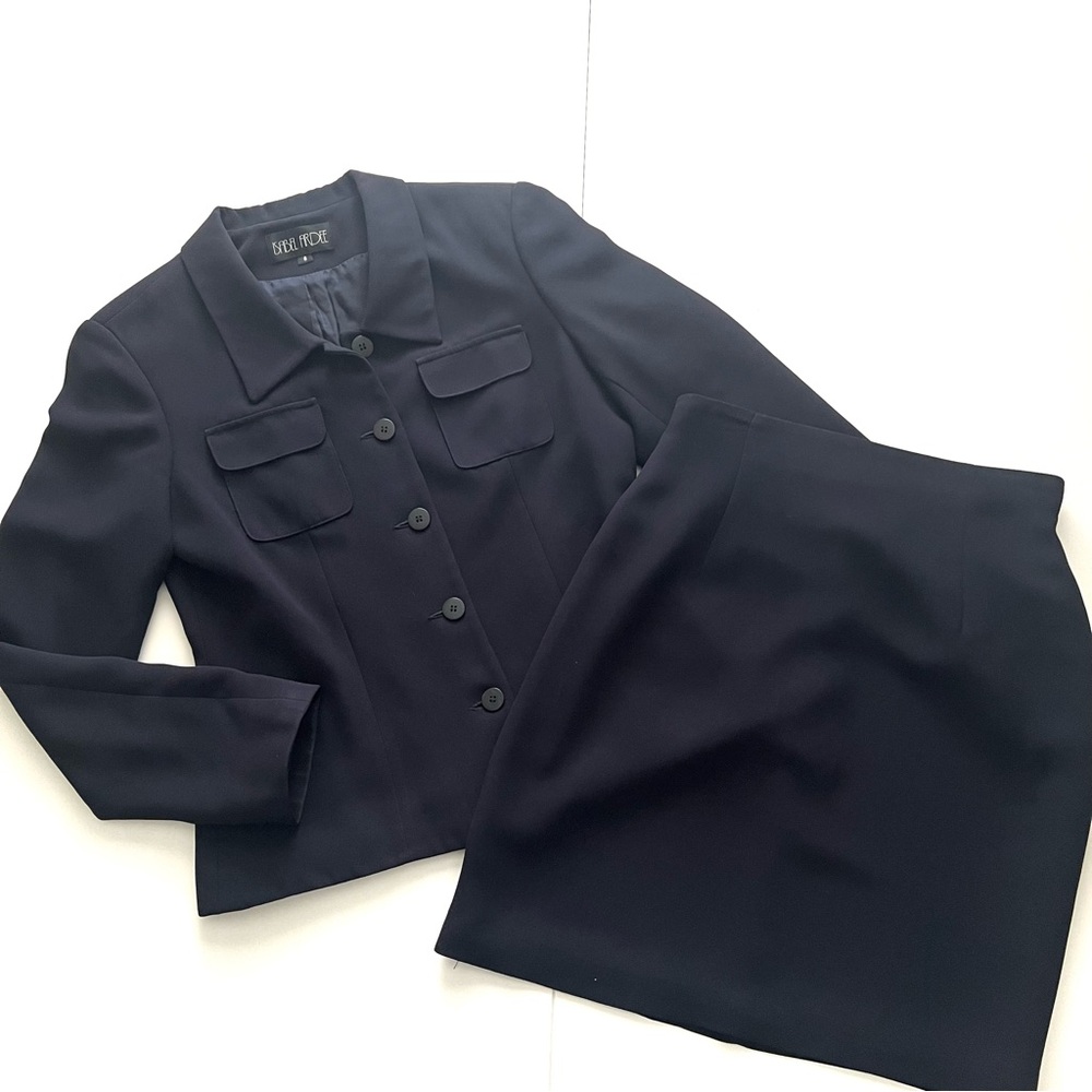 Isabel Ardee Neiman Marcus Women’s Vintage Navy Blue Jacket and Skirt Set Size 8